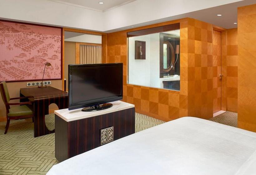 Люкс Клуб, Sheraton Hohhot