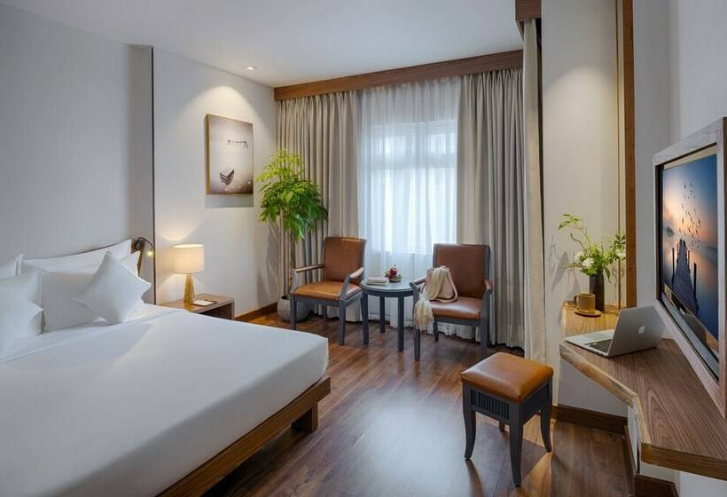 高级客房, Silverland Min