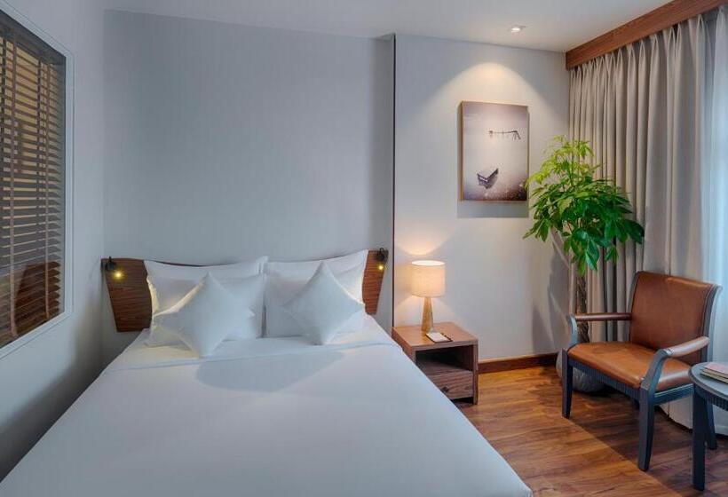 高级客房, Silverland Min