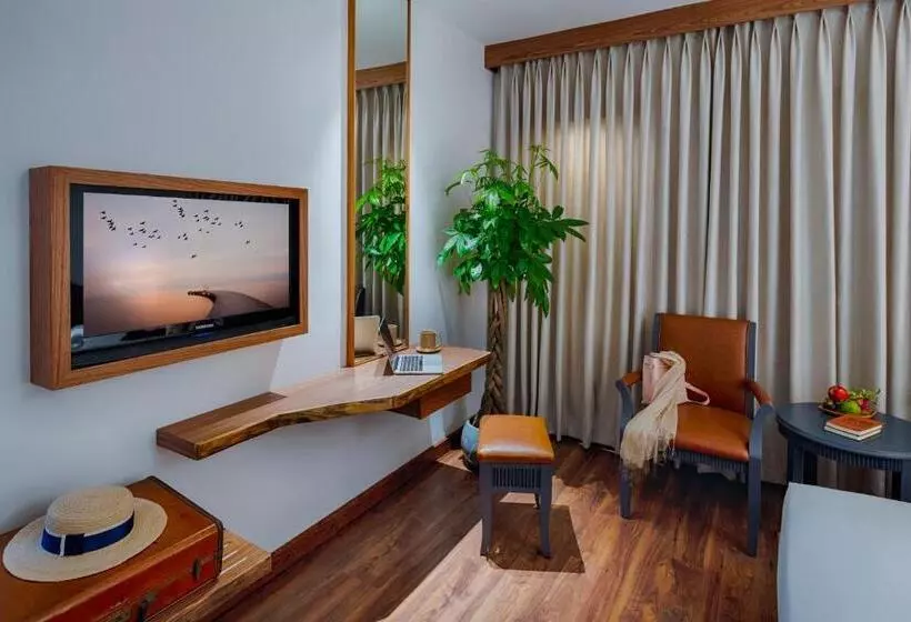 Deluxe-huone, Silverland Min