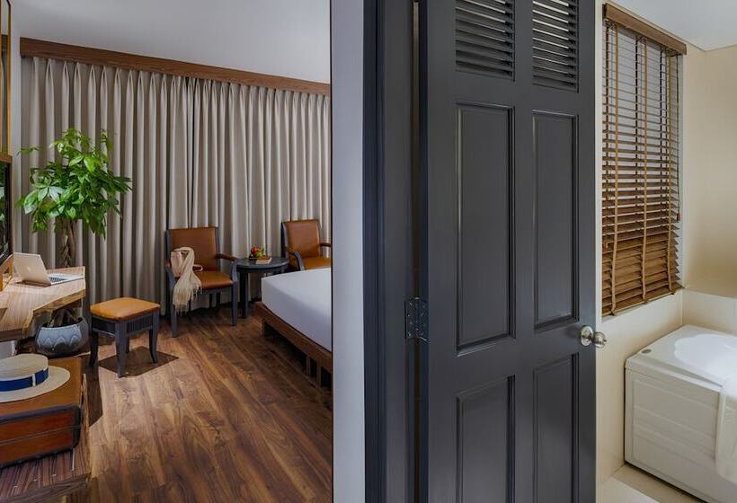 豪华房间, Silverland Min