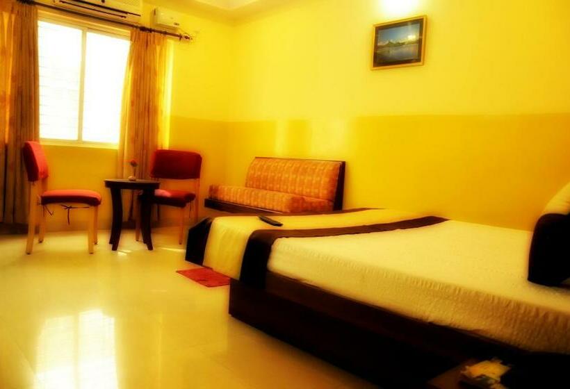 اتاق لوکس, Suvarna Residency