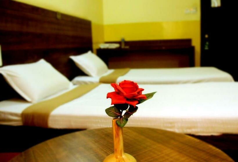 اتاق لوکس, Suvarna Residency