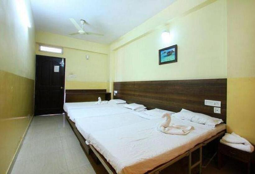 اتاق خانوادگی, Suvarna Residency