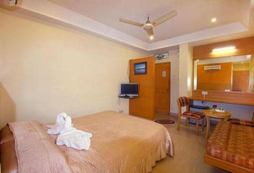 اتاق سوپریور, Suvarna Residency