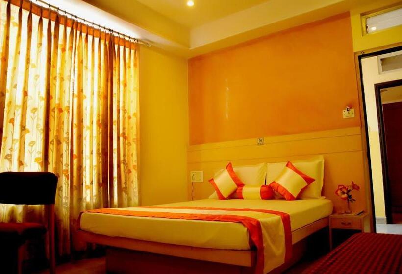 اتاق سوپریور, Suvarna Residency