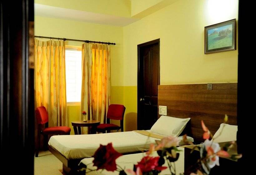 اتاق لوکس, Suvarna Residency