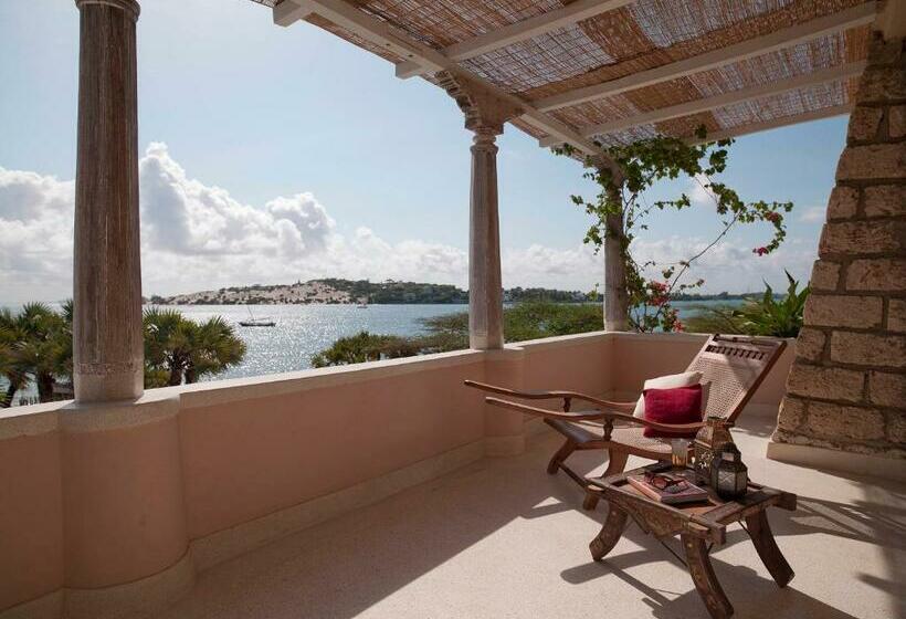 اتاق لوکس, The Majlis