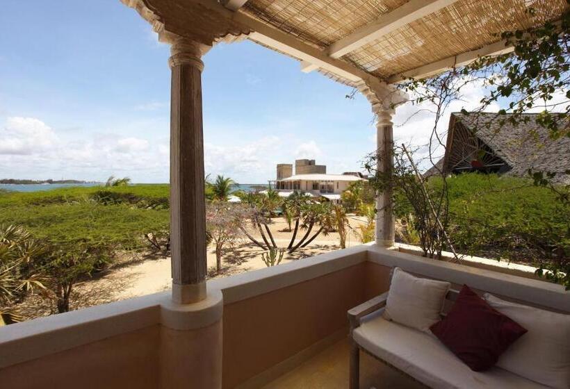 اتاق لوکس, The Majlis