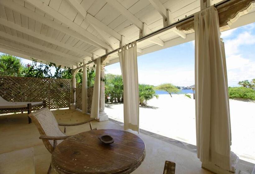 اتاق لوکس, The Majlis