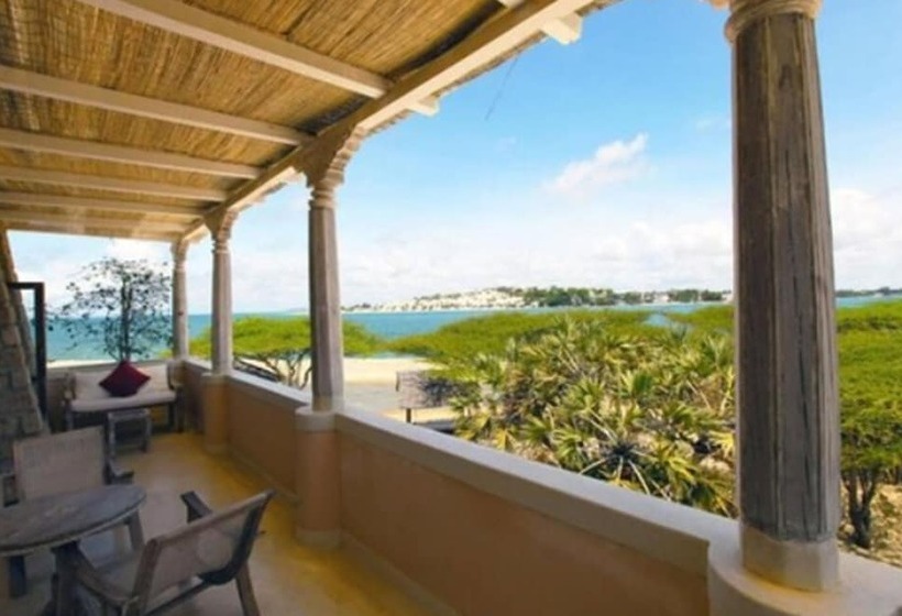 سوییت جونیور, The Majlis