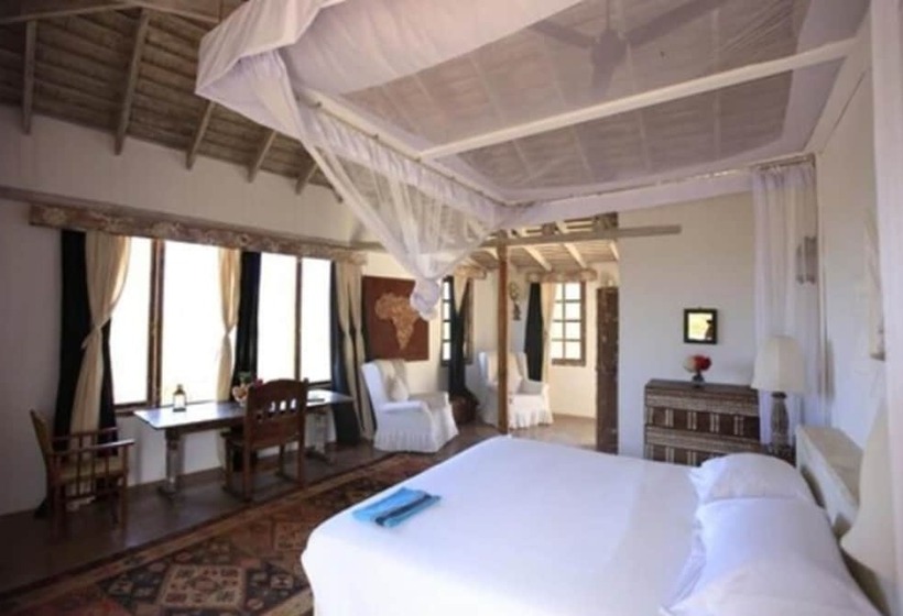 سوییت جونیور, The Majlis