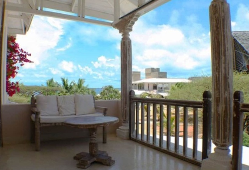 اتاق لوکس, The Majlis