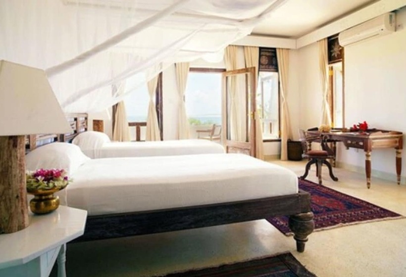 اتاق لوکس, The Majlis