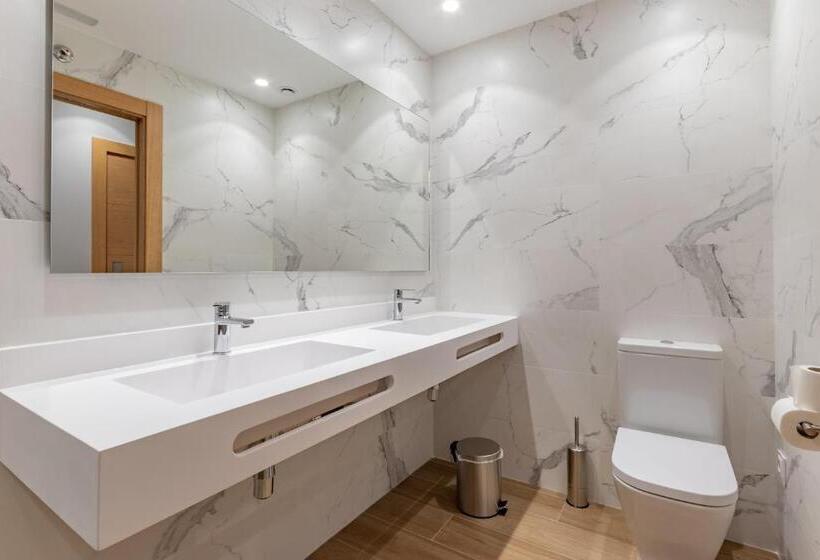 Quarto Superior, Eightrooms La Rioja Pension