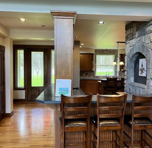 Дом 4 Спальни, Nisqually Highland Ranch! 35 Mi To Mt Rainier