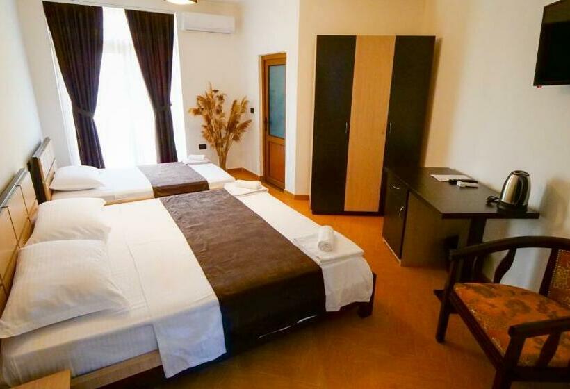 스탠다드 트리플 발코니 룸, Paradise Laguna Vain