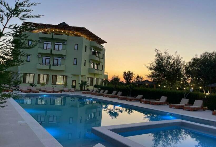 스탠다드 트리플 발코니 룸, Paradise Laguna Vain