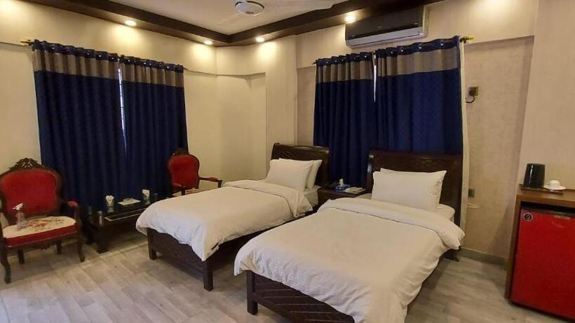 سوییت خانوادگی, The Elet Business