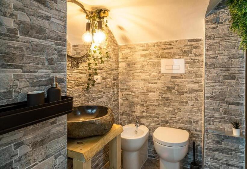 디럭스 룸 킹사이즈 침대, Notti Magiche