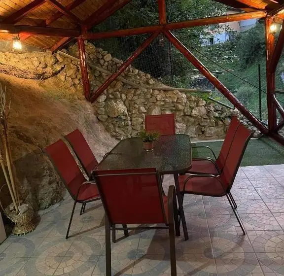 ビラホテル１ベッドルーム, Vila Maria Dambovicioara