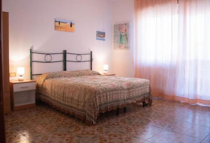 Standard room with outdoor bath, Beb Cariddi