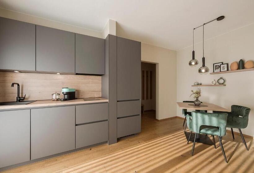 جناح جونيور مطل على الحديقة, Boutique Hotel Wiesenhof   Adults Only