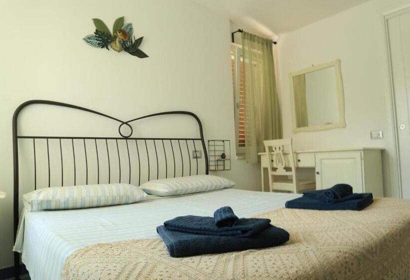 스탠다드 룸 바다 전망, B&b La Marinella