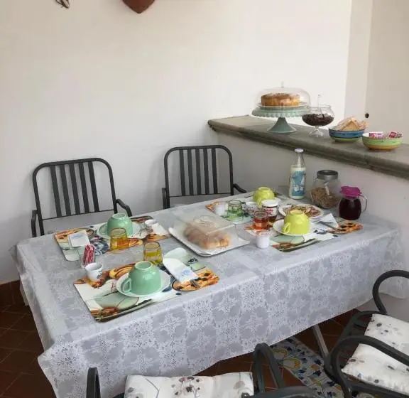 景色の見えるスタンダード４人部屋, B&b La Marinella