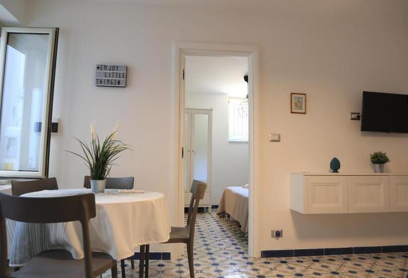 1베드룸 아파트 1층, B&b La Marinella