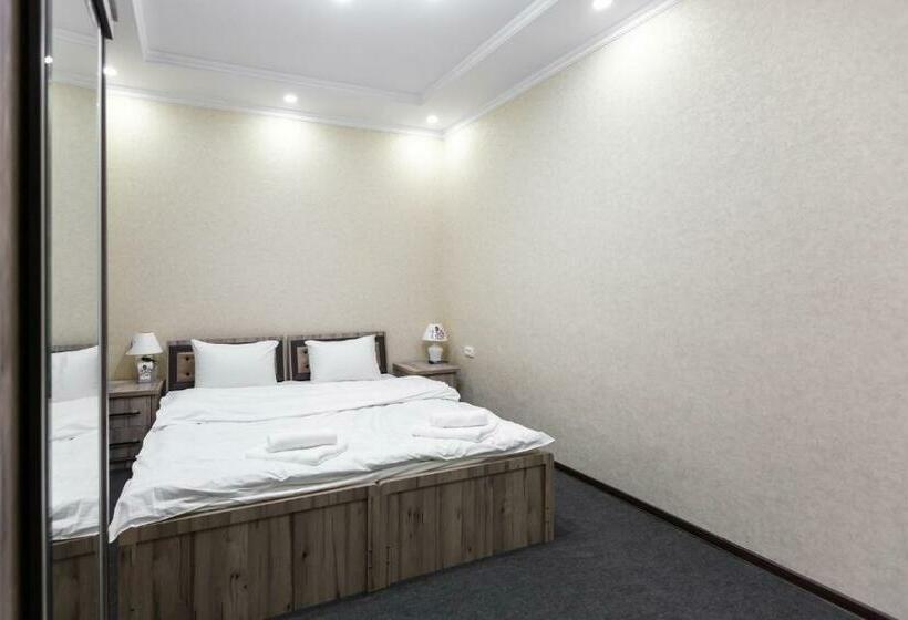 اتاق استاندارد, Light