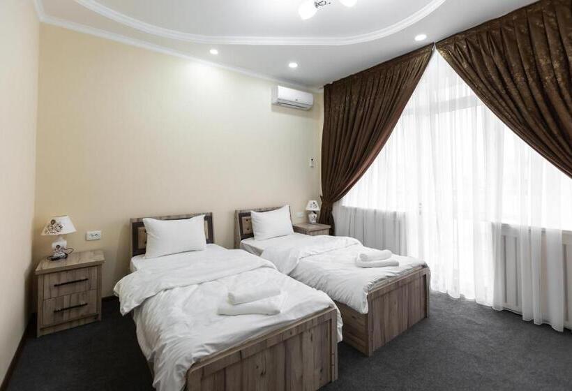 اتاق استاندارد, Light