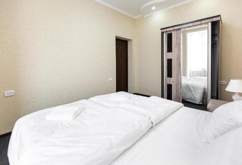 Standard room with outdoor bath, Light