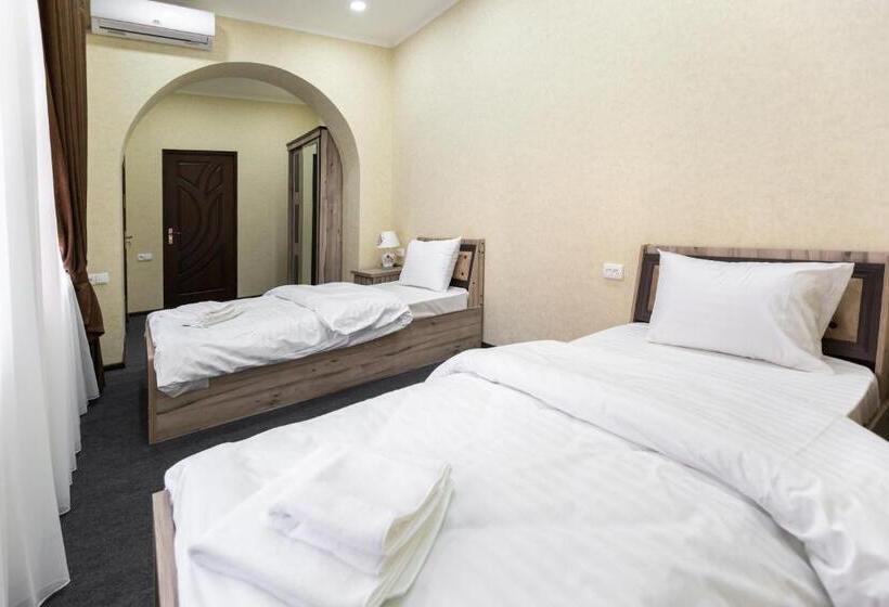 اتاق استاندارد, Light