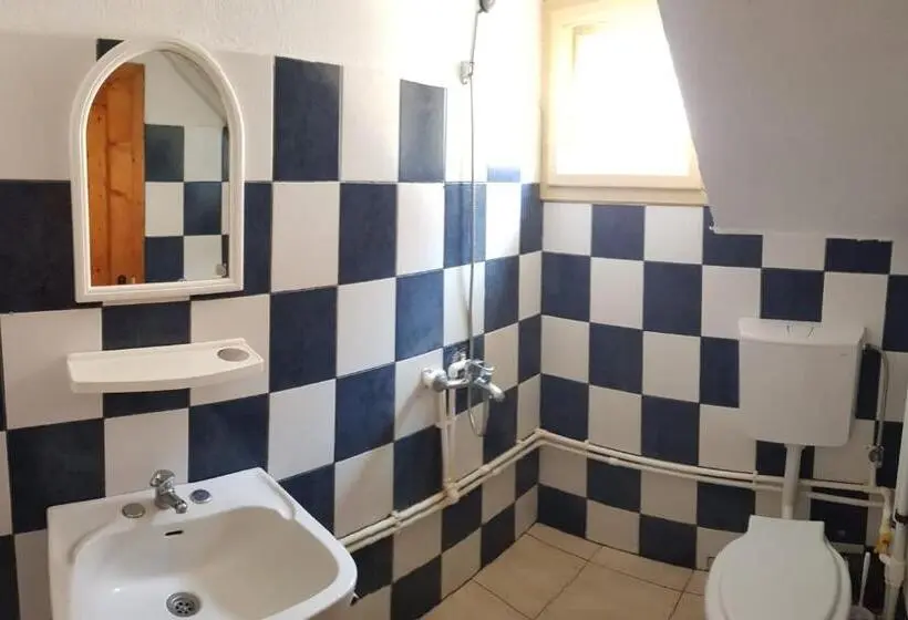スタンダードトリプルルーム, Casa Philip Costinești, Acceptăm Vouchere De Vacanta