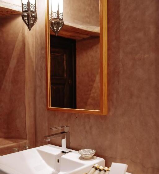 اتاق استاندارد برای معلولان, Kasbah Tamsna