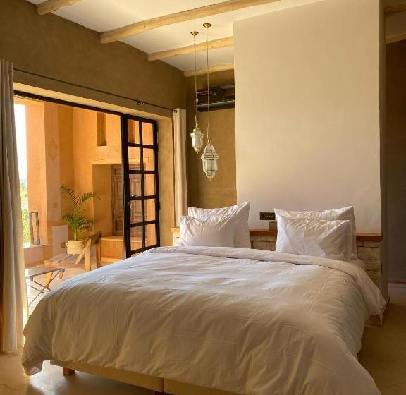 سوییت, Kasbah Tamsna