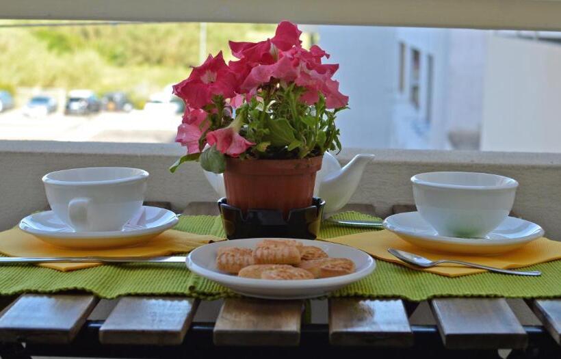 豪华房间, Red Sunset