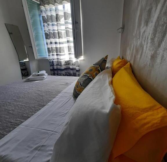 Номер Стандарт, Le Tre Rose