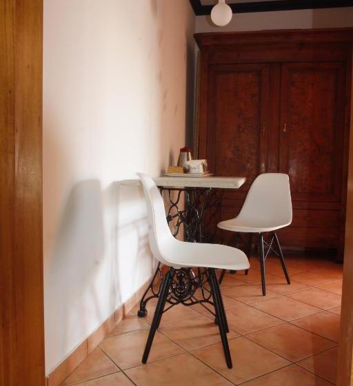 חדר סטנדרט, Tir Na Nog