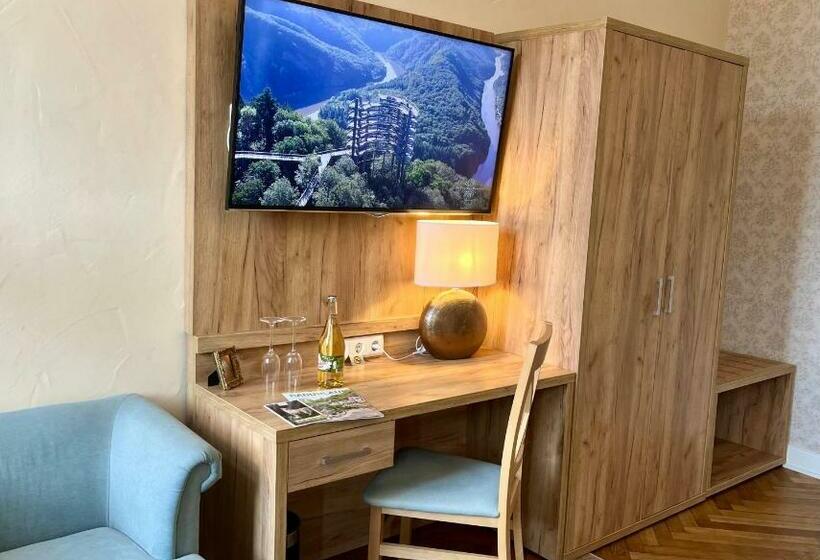 标准间, Stadtvilla Laux