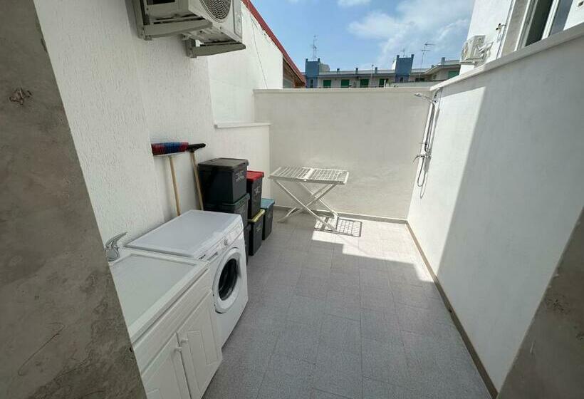 带露台的标准工作室, Infinity Residence Con Parcheggio