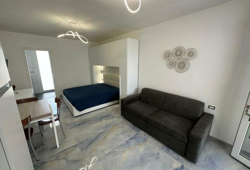 带露台的标准工作室, Infinity Residence Con Parcheggio