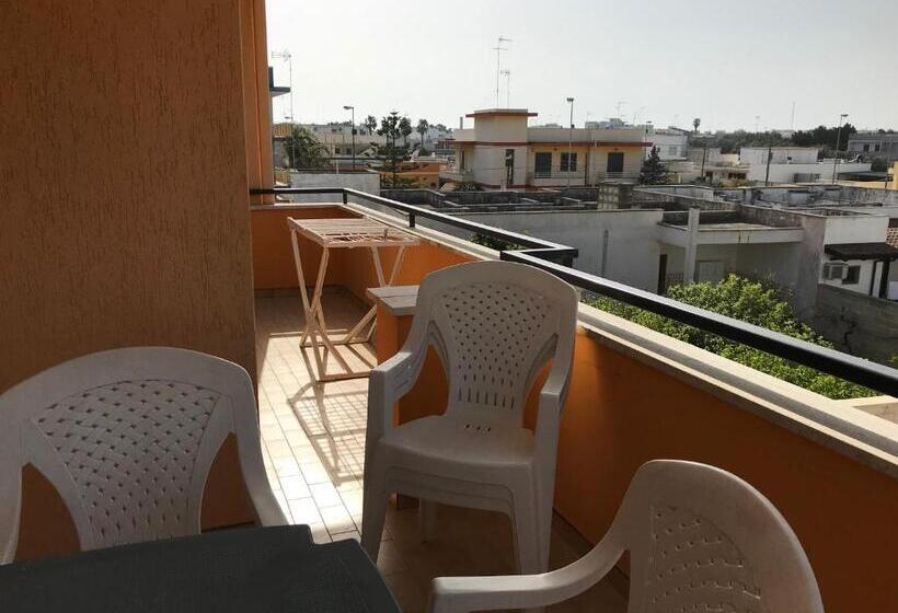 带露台的标准工作室, Infinity Residence Con Parcheggio