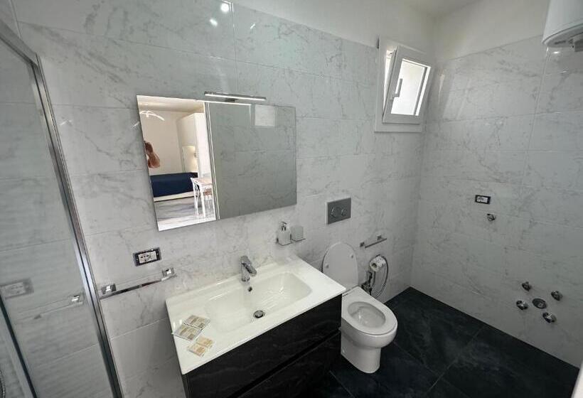 带花园景观的标准工作室, Infinity Residence Con Parcheggio