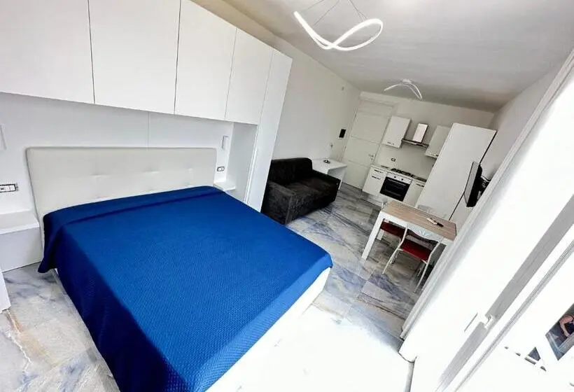 スタンダードスタジオ, Infinity Residence Con Parcheggio