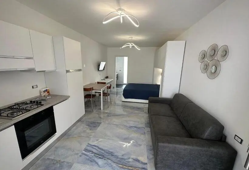 テラス付きスタンダードワンルーム, Infinity Residence Con Parcheggio