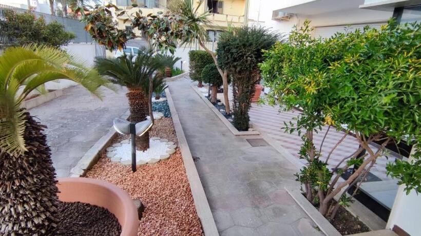 带露台的标准工作室, Infinity Residence Con Parcheggio