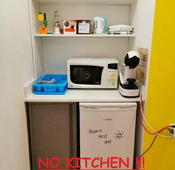 اتاق خانوادگی, Apartment And Room Anica