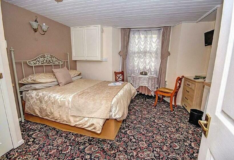 Номер Стандарт, Number One Guesthouse